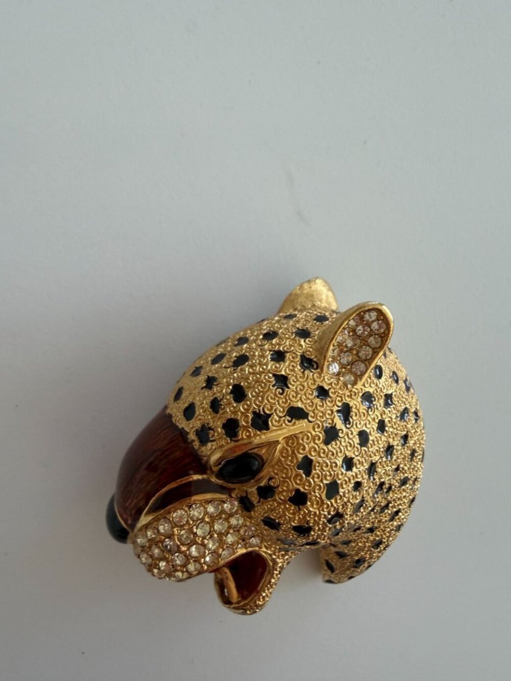 CINER Vintage Leopard Head Signed Rhinestone Brooch Pin - Picture 3 of 8